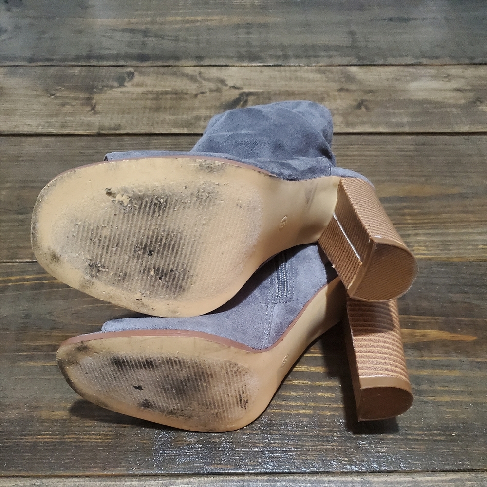 Booties - Picture 5 of 5